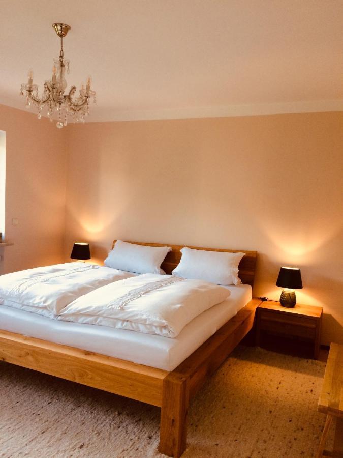 Charmantes Garten-Apartment: Erholung Im Chiemgau Unterwossen Bagian luar foto