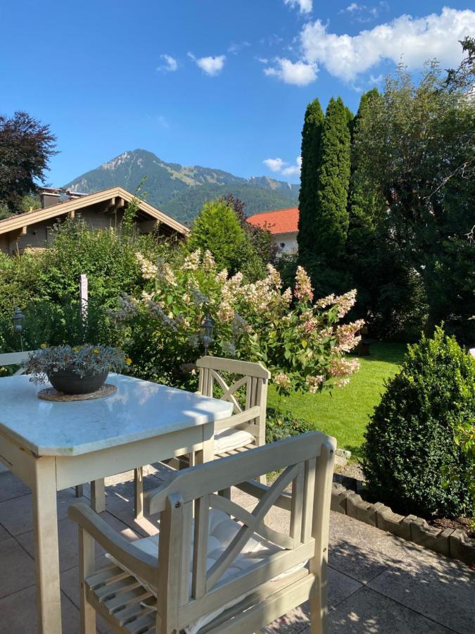Charmantes Garten-Apartment: Erholung Im Chiemgau Unterwossen Bagian luar foto