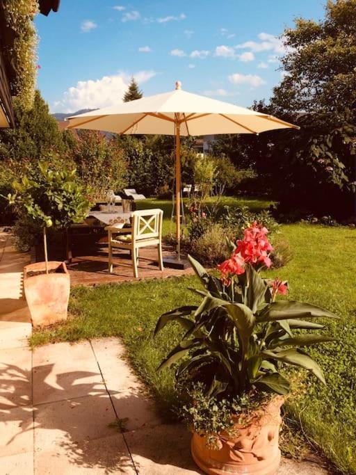 Charmantes Garten-Apartment: Erholung Im Chiemgau Unterwossen Bagian luar foto