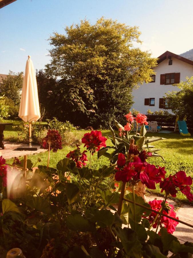 Charmantes Garten-Apartment: Erholung Im Chiemgau Unterwossen Bagian luar foto