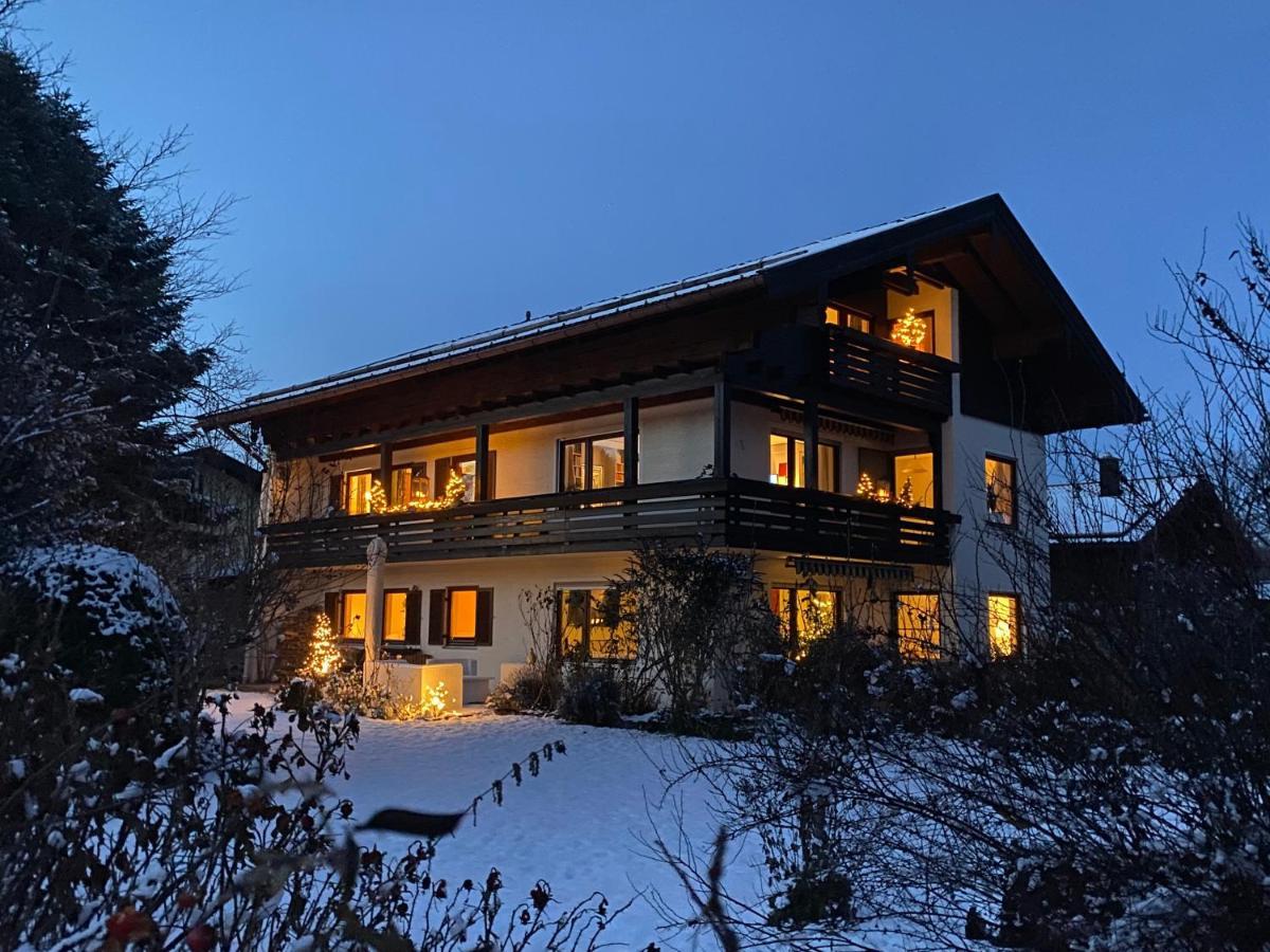 Charmantes Garten-Apartment: Erholung Im Chiemgau Unterwossen Bagian luar foto